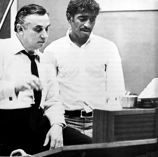 JUST A LITTLE PINCH OF SODA: SAMMY DAVIS JR. ENCOUNTERS THE MARTY PAICH DEK-TETTE